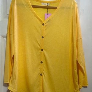 Womens medium size top